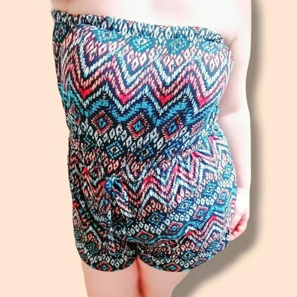 Eye Candy | Cool-Toned Patterned Romper/Jumpsuit | Size 1X Large | NEW | NWOT |โ - Picture 4 of 8